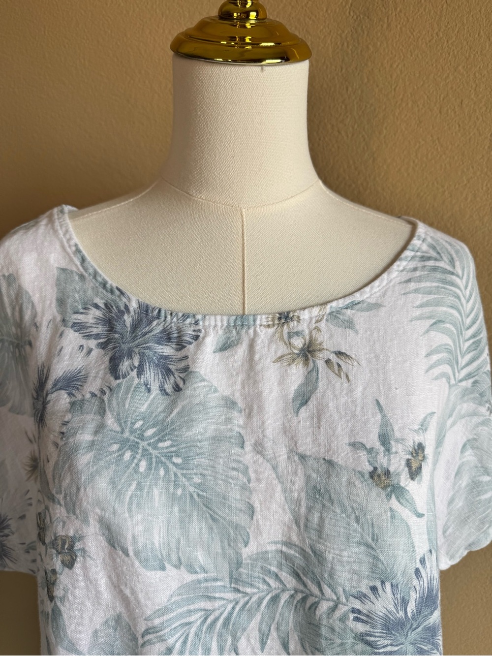 Terzo Millennio Linen Shirt Size M Green Floral Italy Button Detail Short Sleeve - Picture 3 of 13